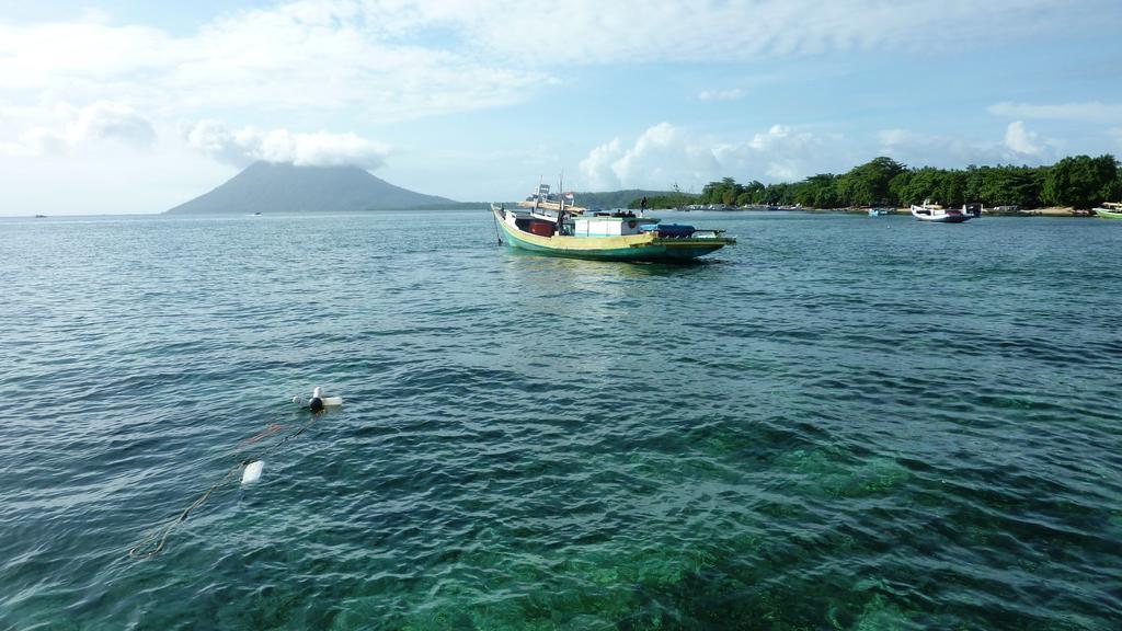Raja Laut Dive Resort Bunaken Exterior photo