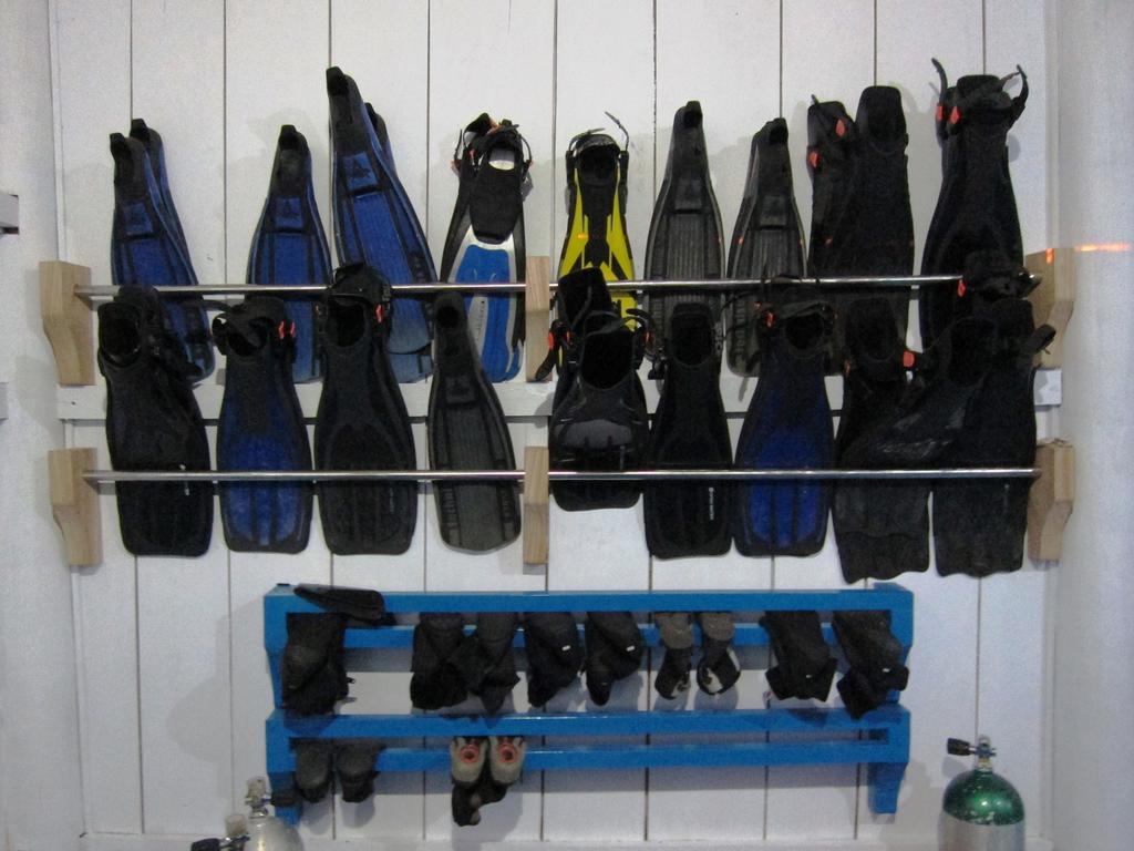 Raja Laut Dive Resort Bunaken Exterior photo