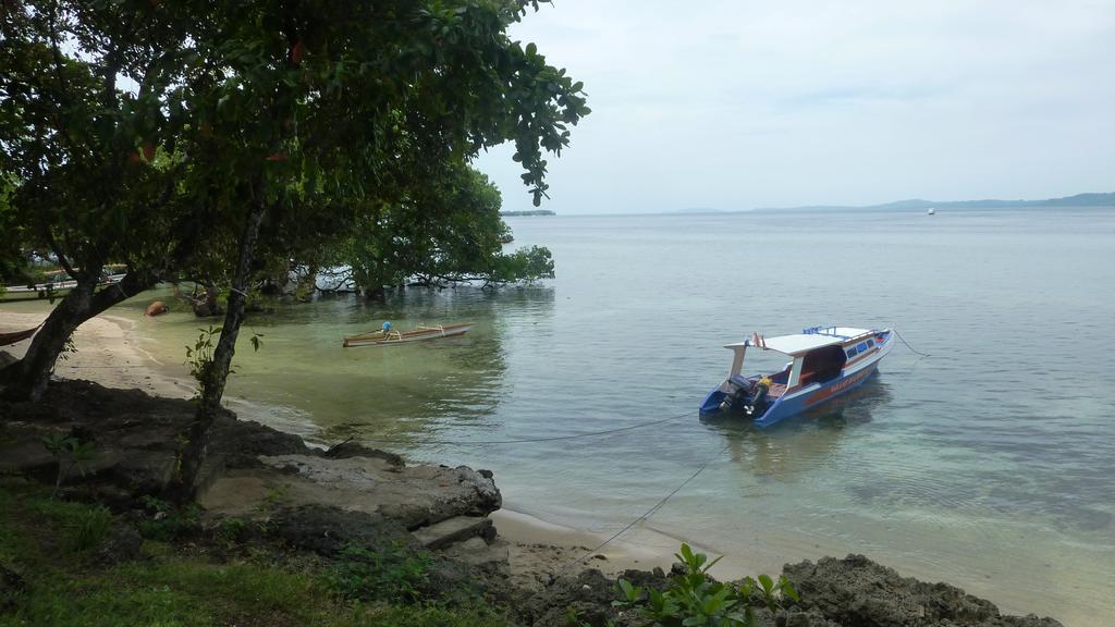 Raja Laut Dive Resort Bunaken Exterior photo